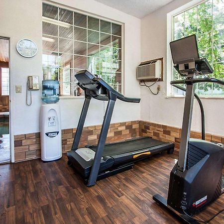 קלקאמאס Comfort Suites מראה חיצוני תמונה