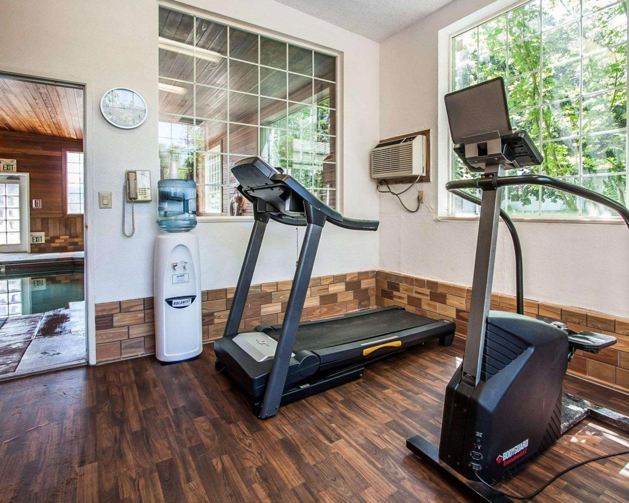 קלקאמאס Comfort Suites מראה חיצוני תמונה