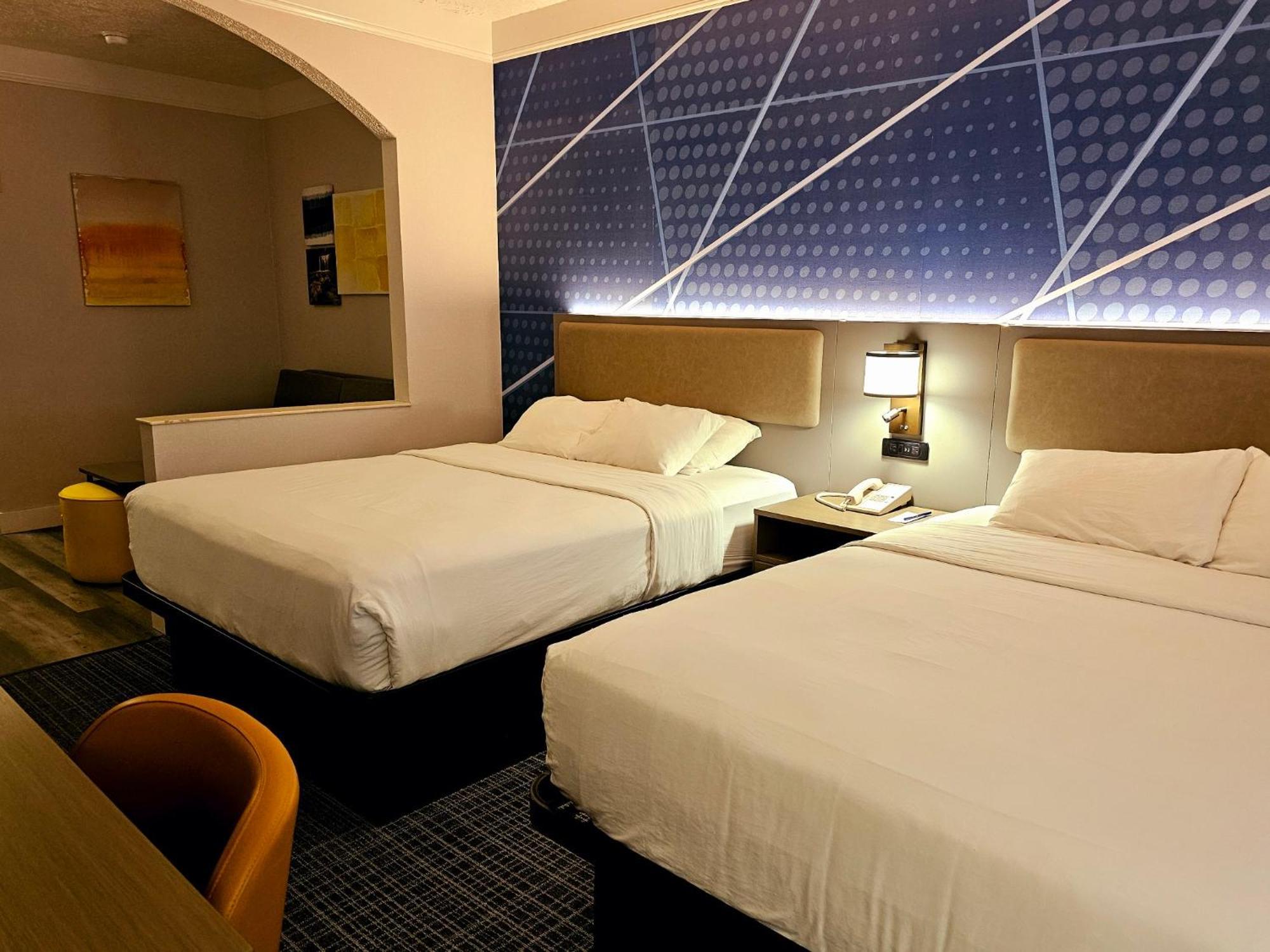 קלקאמאס Comfort Suites מראה חיצוני תמונה