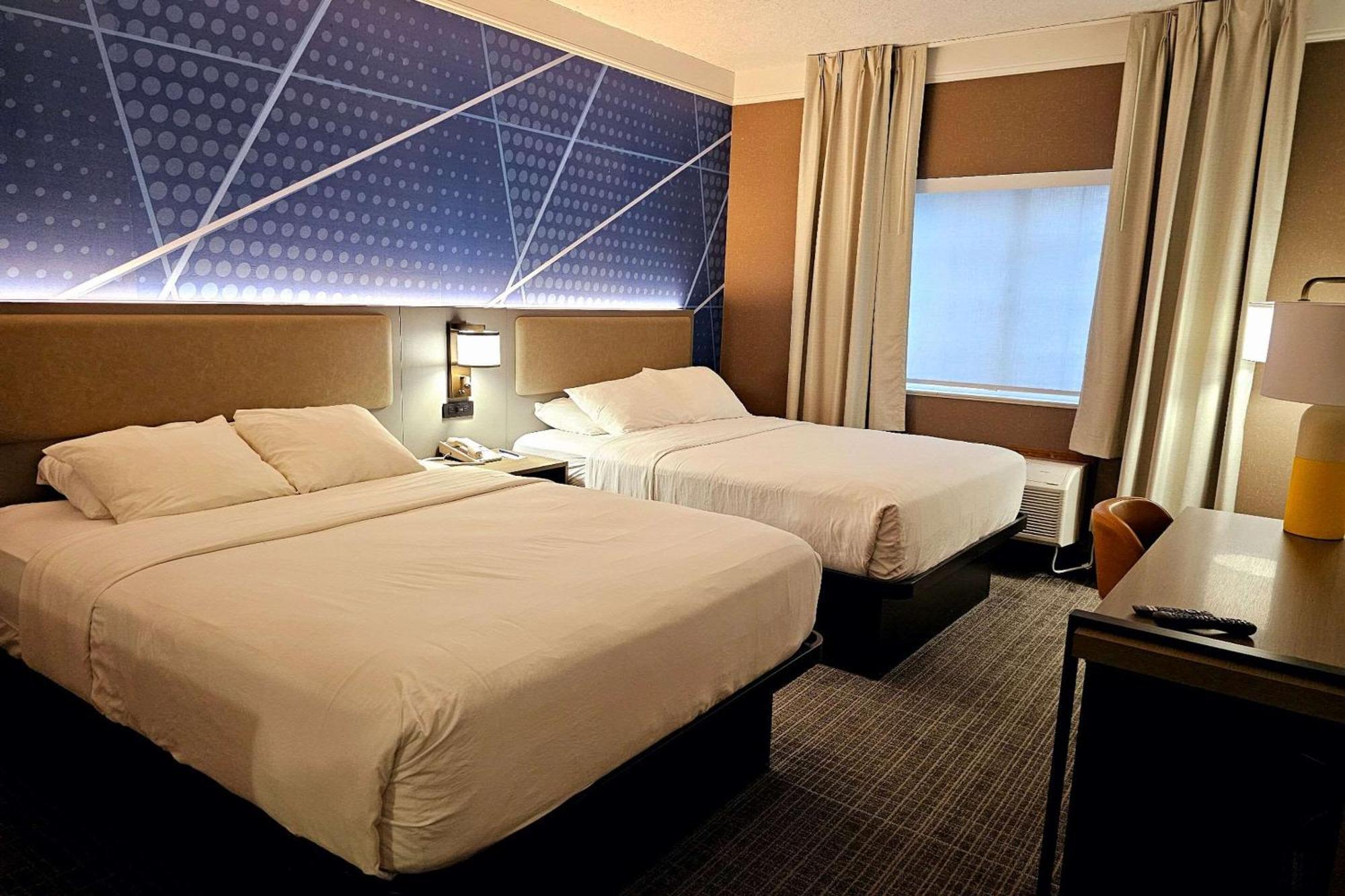 קלקאמאס Comfort Suites מראה חיצוני תמונה