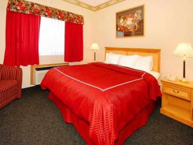 קלקאמאס Comfort Suites מראה חיצוני תמונה