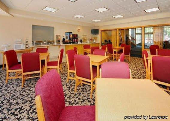 קלקאמאס Comfort Suites מראה חיצוני תמונה